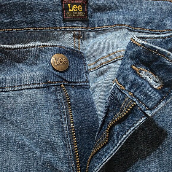 Lee Mid Rise Bermuda Short Regular Fit Stretch Women's Plus Size 20W & 26W Blue - Picture 6 of 10